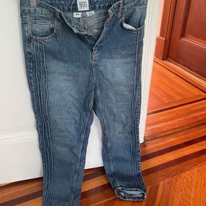 BDG jeans wide legged size 19